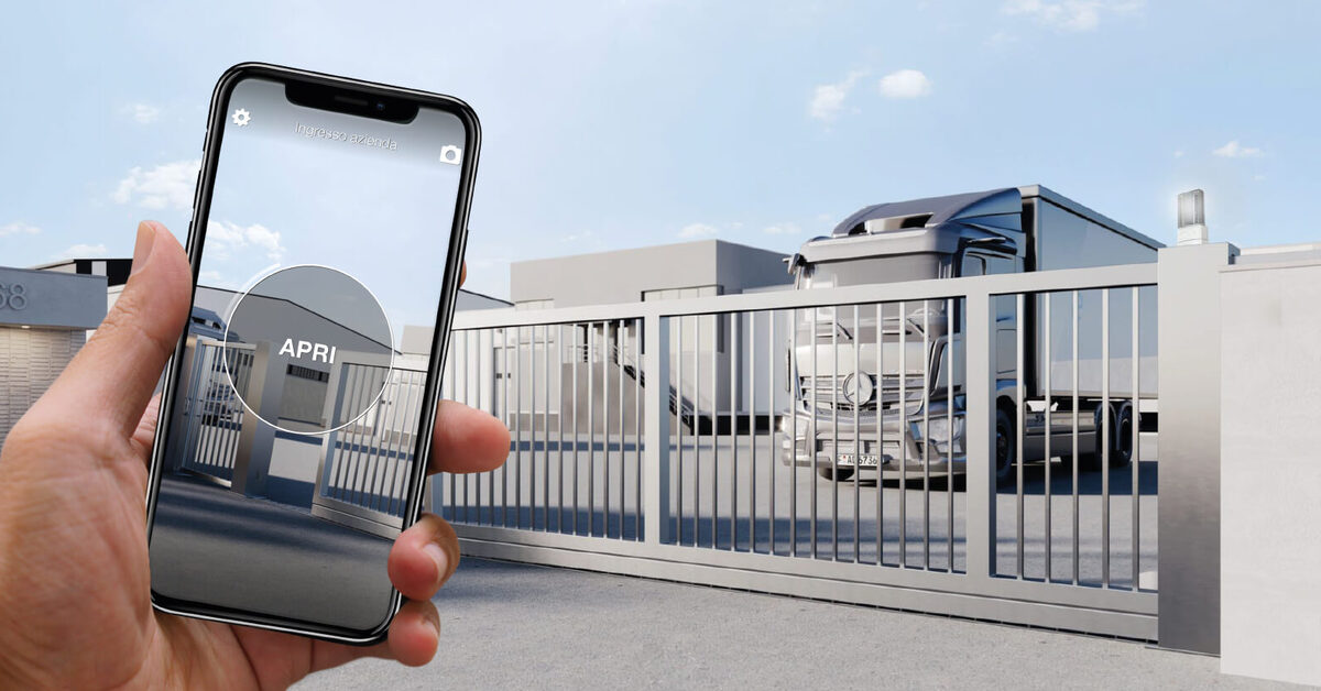 Control de accesos en una comunidad de vecinos: gestión centralizada de portal y garaje con 1Control ACCESS