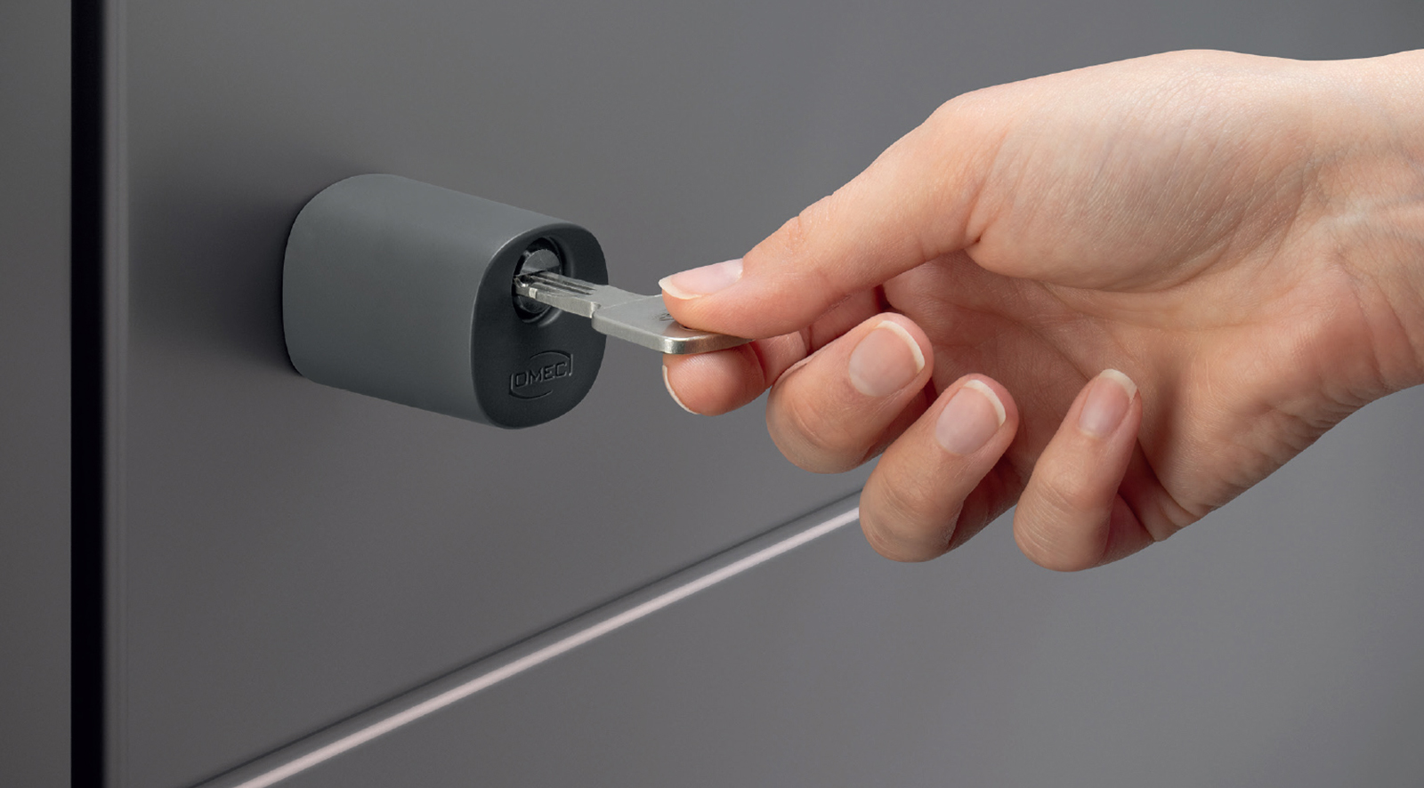 Comparatif serrures connectées 1Control DORY vs Nuki : ouverture porte par smartphone