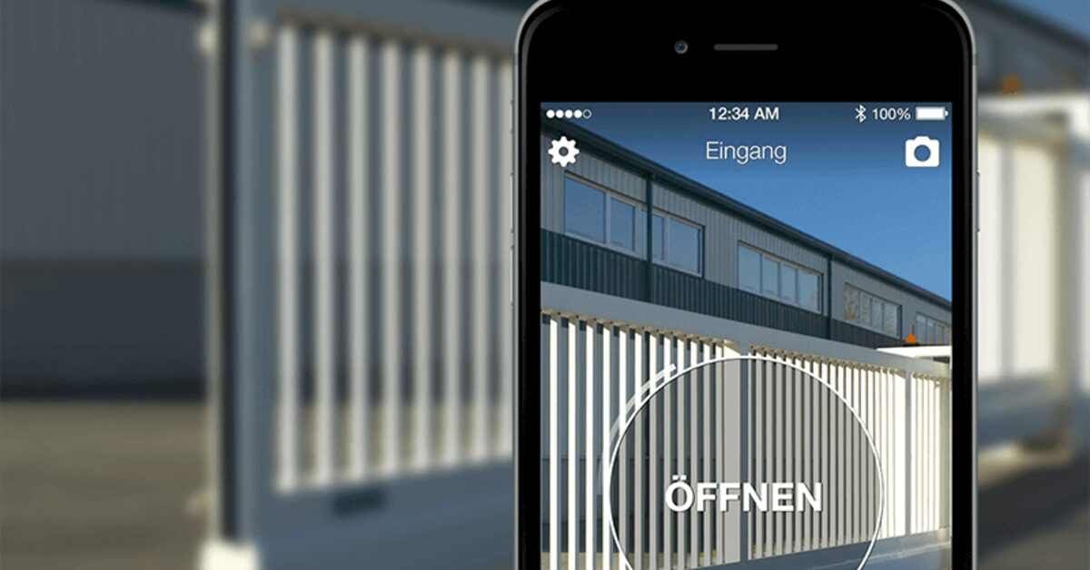 Seminarraum vermieten: Trainer öffnet den Schulungsraum eigenständig mit zeitgesteuertem Zugang