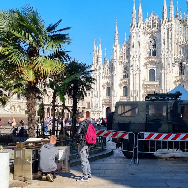 P-Connect dissuasore con tecnologia 1Control in Piazza Duomo a Milano