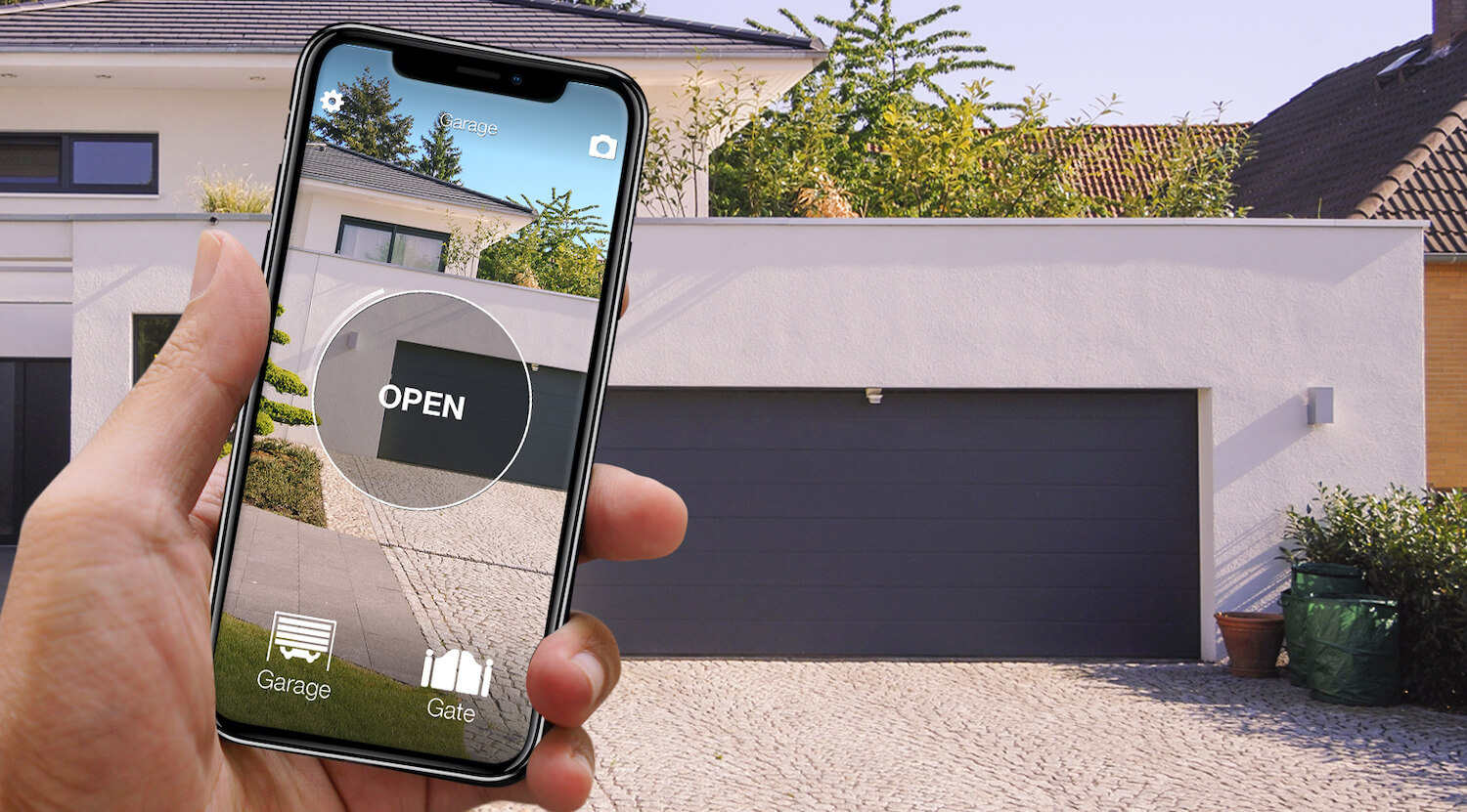 1Control SOLO - open gate with smartphone
